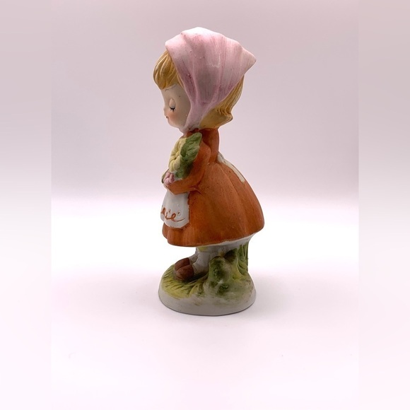 1980 VTG Verona Vergasi, CMA Figurines Girl with Flowers Pomander Bisque Ceramic - Picture 3 of 8
